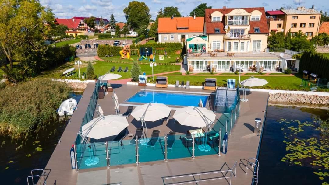 Villa Le Lux Міколайкі Екстер'єр фото